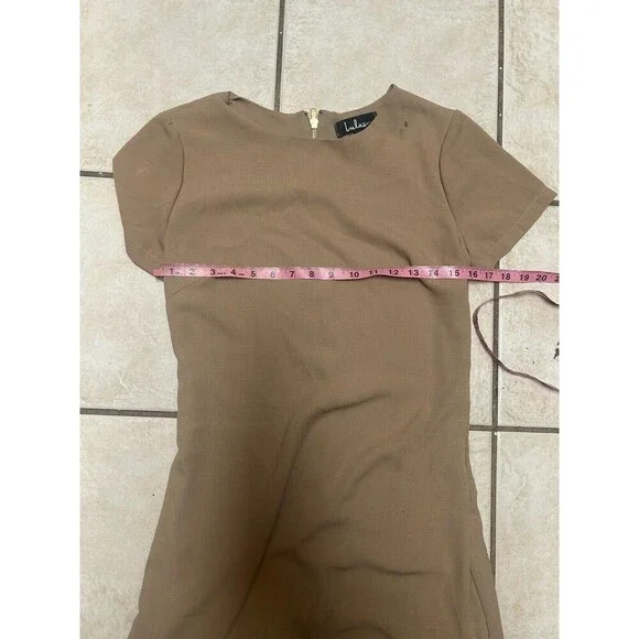 Lulus Shift and Shout Nude Color Shift Dress, Small Lined short sleeve zip back - Picture 7 of 8